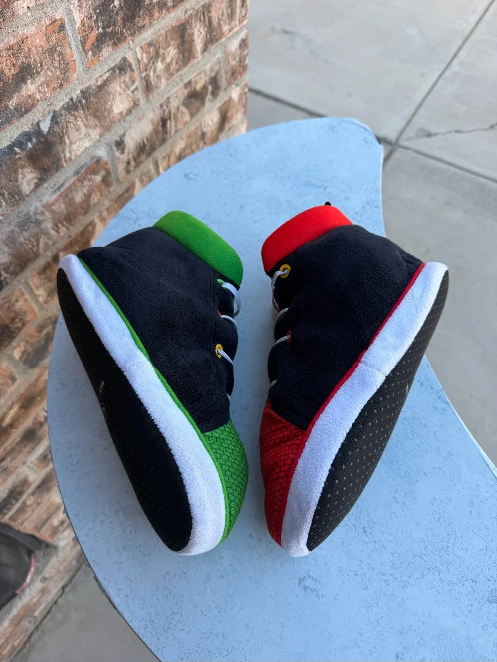 Ground Up Nintendo Super Mario & Luigi Plush Slippers • Boys Size 4-5 High Top
